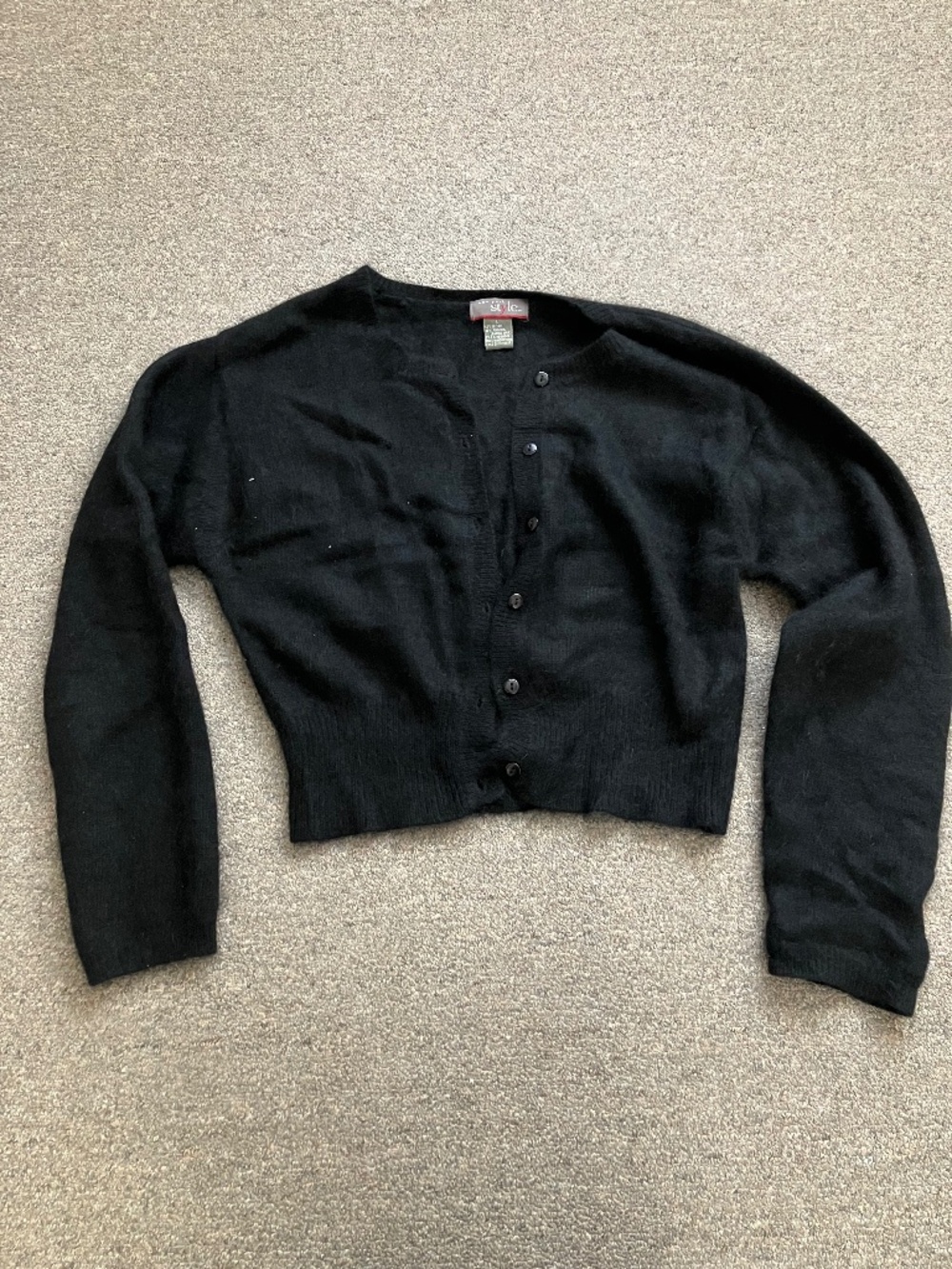 Women’s New York Style Cropped Cardigan Size Large